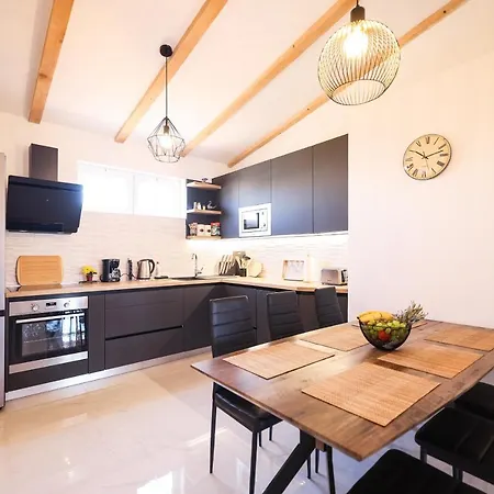 Old School Apartment Zadar